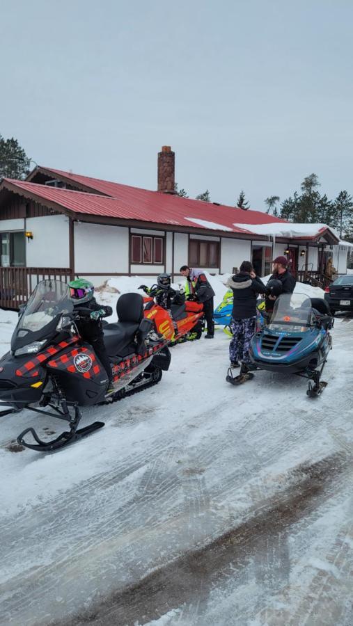 Lumberjack Inn Hayward Eksteriør billede